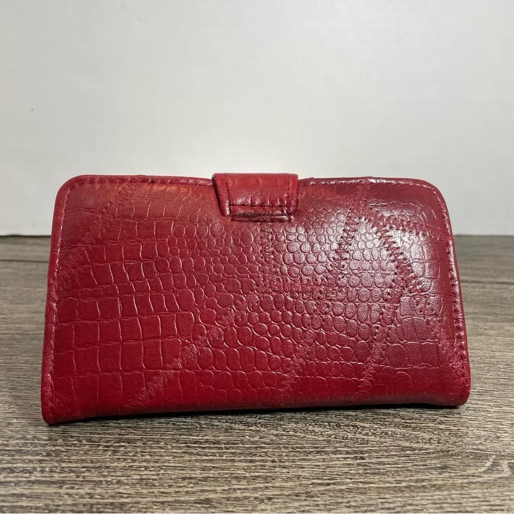 Red Croc-Embossed Wallet patchwork look. Leather. Pre-owned.